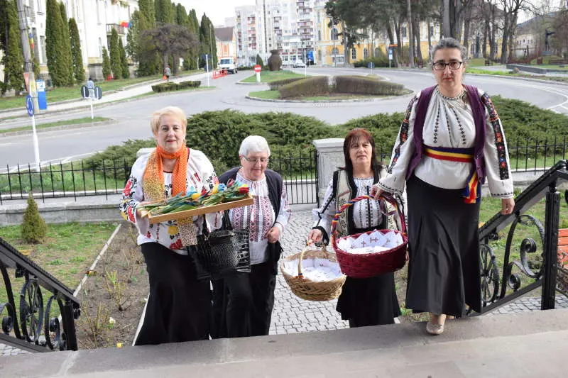 Şerveţele cu semnul crucii au fost oferite credincioşilor ortodocşi din Miercurea Ciuc