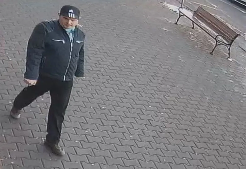 L-aţi văzut? Poliţia îl caută!