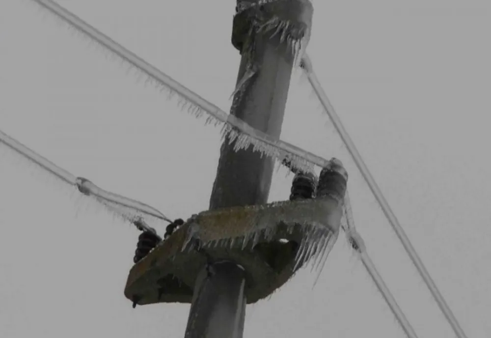 Aproape 2000 de locuințe fără curent electric!
