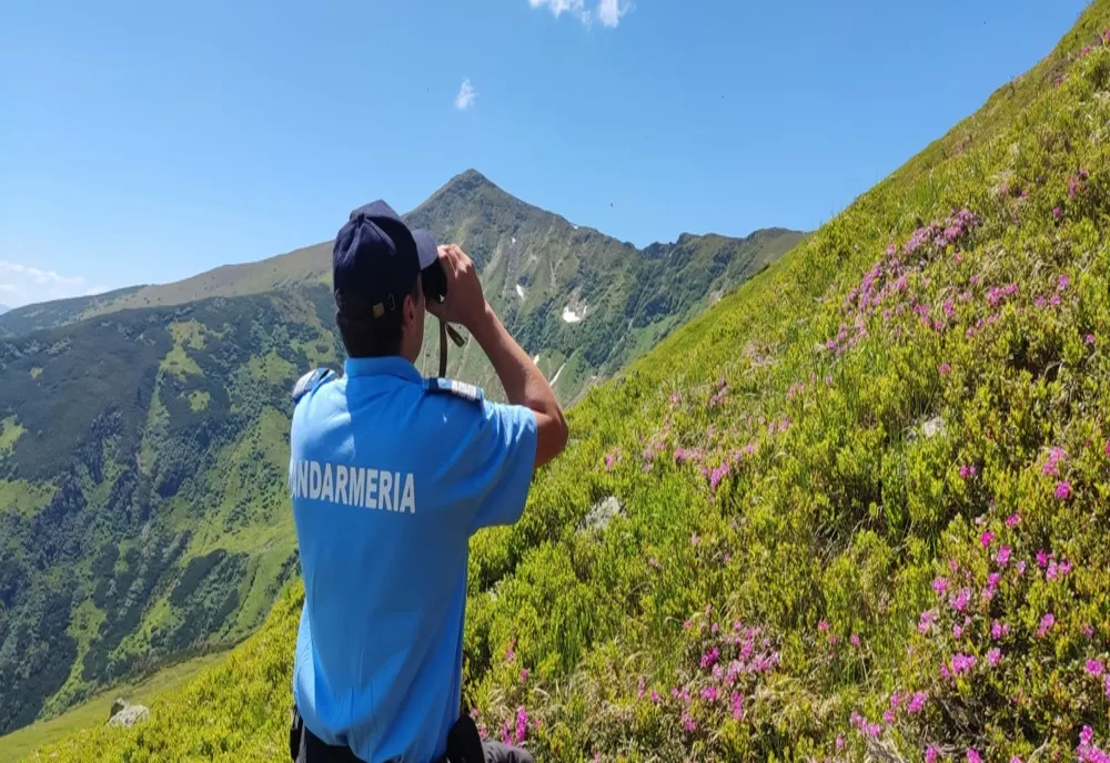 Recomandările jandarmilor din Harghita pentru turiștii care ajung în stațiunile montane