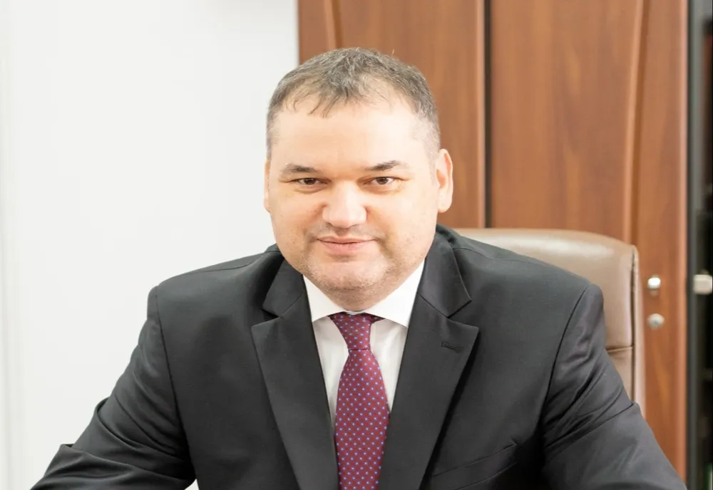 Ministrul Dezvoltării, Lucrărilor Publice şi Administraţiei, Cseke Attila, a semnat 25 de noi contracte de finanţare de peste 225 de milioane de lei