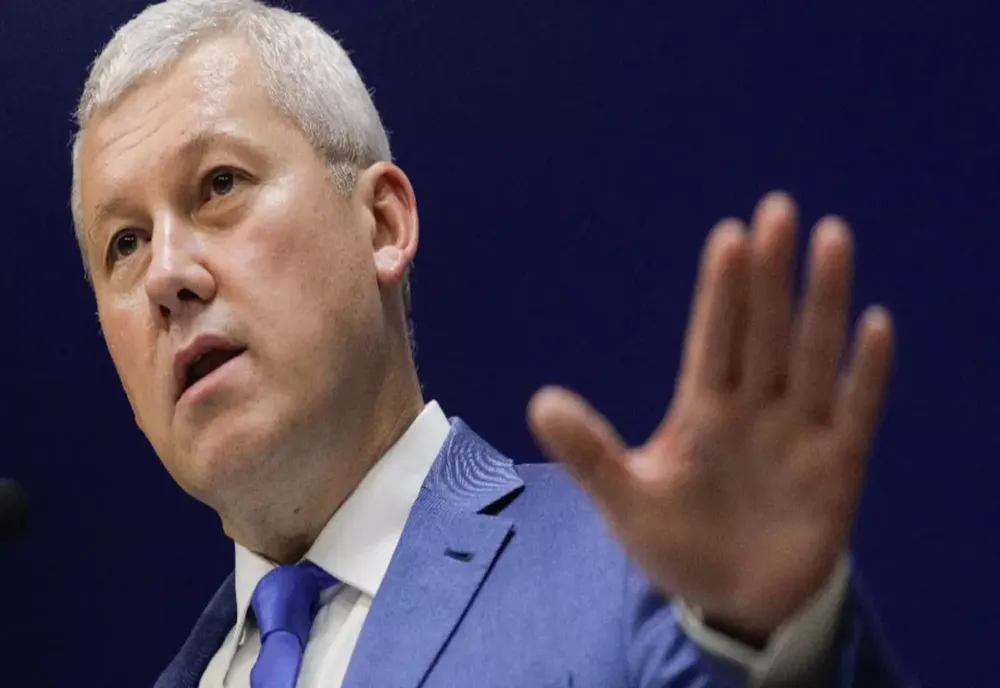 Moţiunile împotriva miniștrilor Predoiu și Marinescu, la votul aleșilor