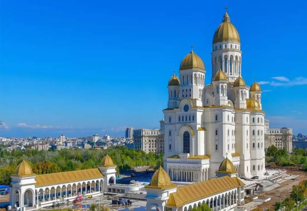 Catedrala Mântuirii Neamului, deschisă temporar publicului. Când poate fi vizitată în perioada sărbătorilor de iarnă
