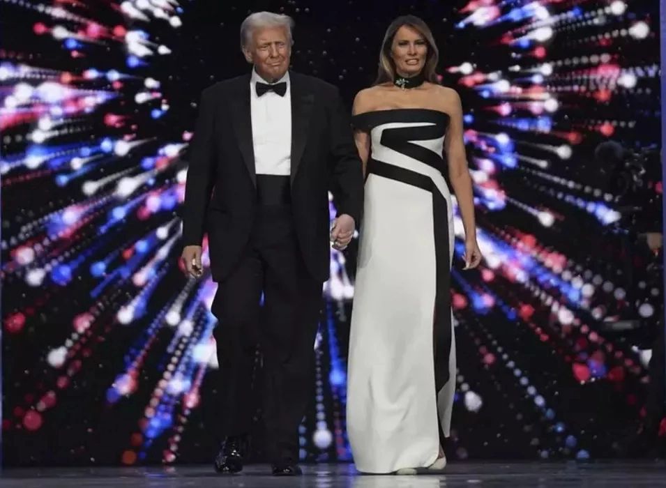 Melania Trump, criticată pentru apariția de la un eveniment oficial de la Casa Albă. Ținuta Primei Doamne a stârnit controverse