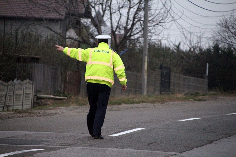 Dosar penal pentru conducere fără permis