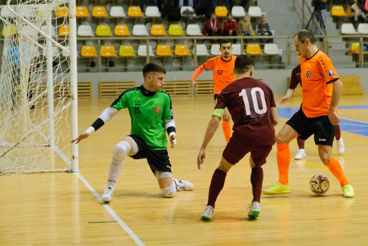 Începe play-off-ul pentru echipele harghitene de futsal