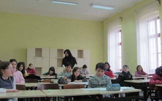 Ordin de protecţie pentru familia unui bărbat agresiv din Ditrău