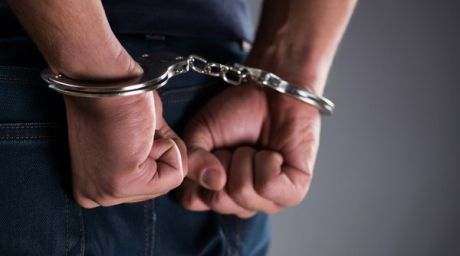 Trei harghiteni, reţinuţi pentru violarea unei tinere