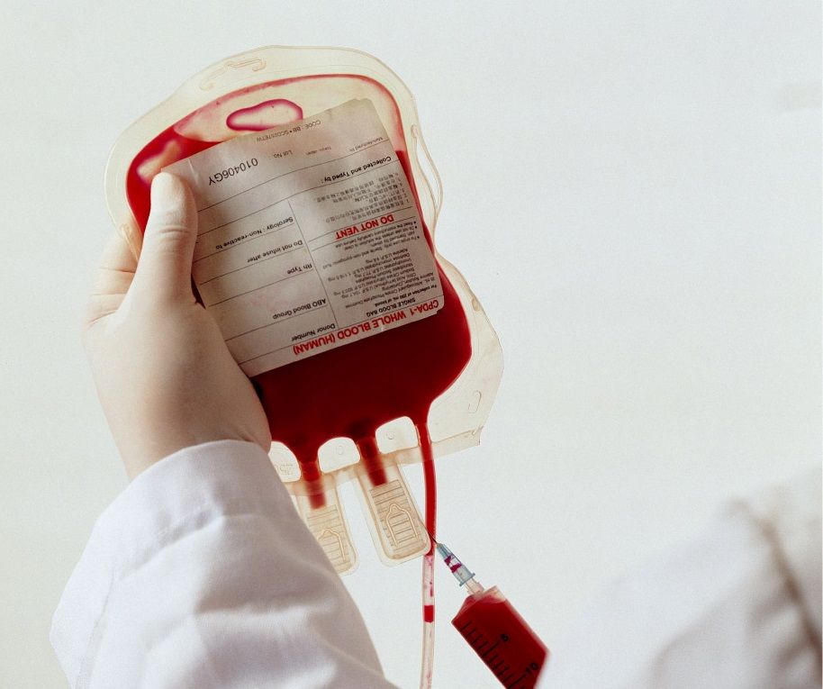 Apel pentru donatorii de sânge din Harghita. Este nevoie de sânge pentru a nu fi probleme la vizita Papei