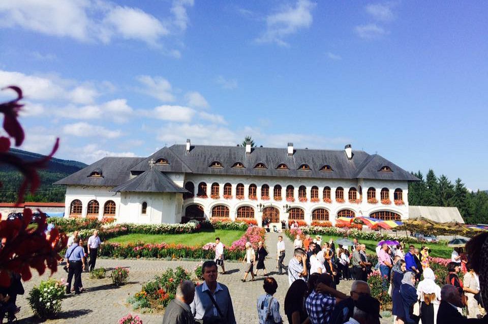 Românii din Covasna, Harghita şi Mureş solicită înfiinţarea unei structuri pentru protejarea identităţii lor