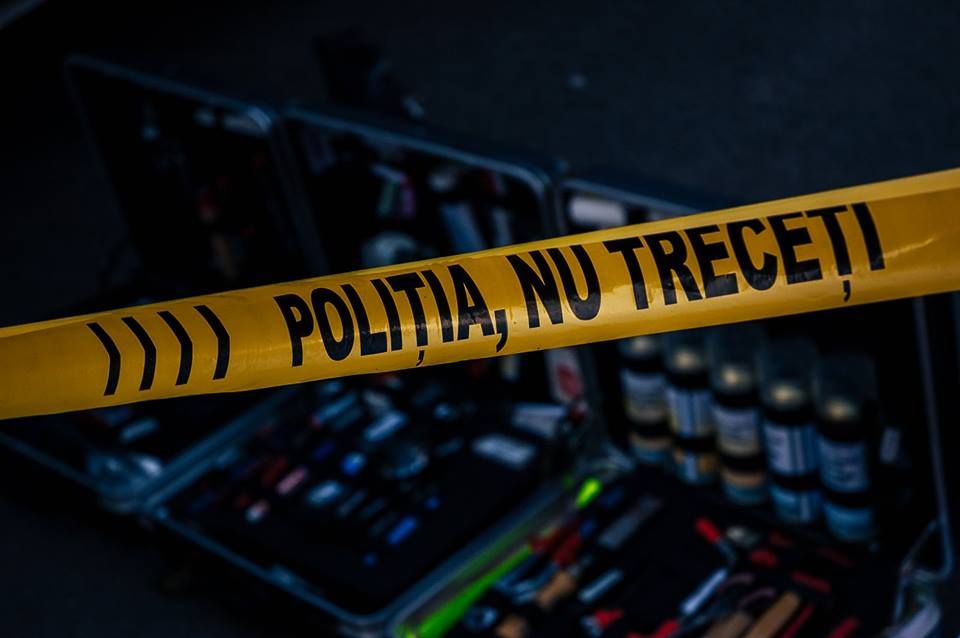 Poliţiştii harghiteni caută un copil mort şi îngropat de concubinul mamei