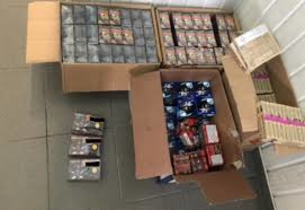 Peste 10.000 de articole pirotehnice confiscate de poliţiştii harghiteni