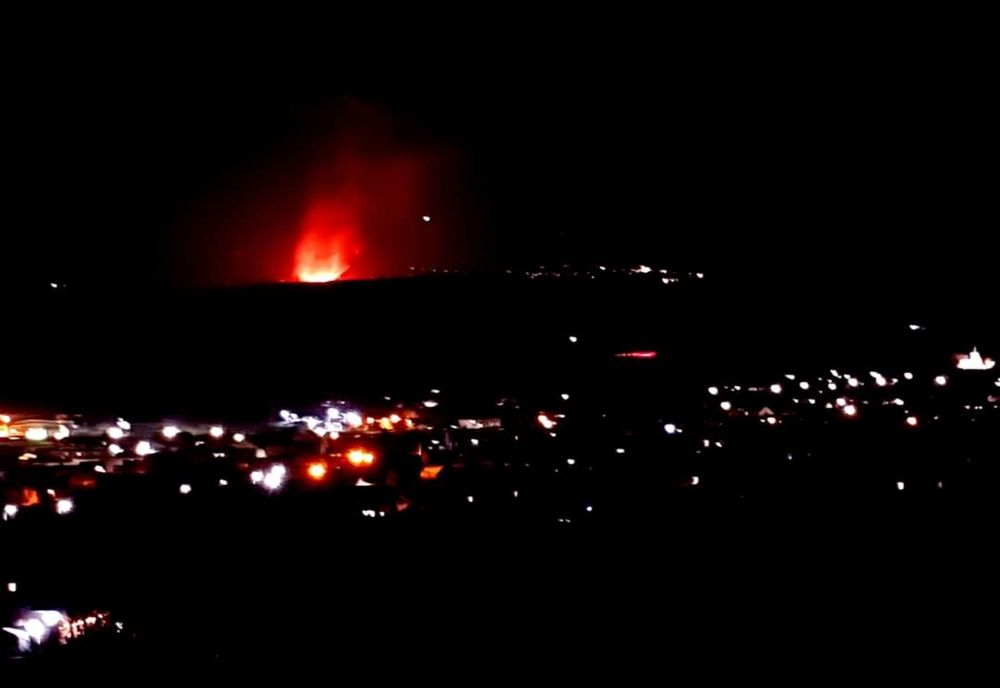 Două case și 3 anexe din localitatea Dealu, au ars de la o țigară aprinsă. Pagubele se ridică la cca. 500.000 lei