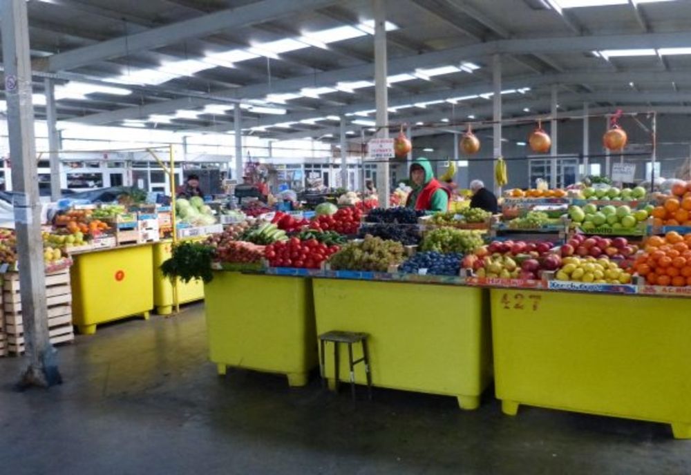 Purtarea măștii este obligatorie în Miercurea Ciuc doar în piața agroalimentară