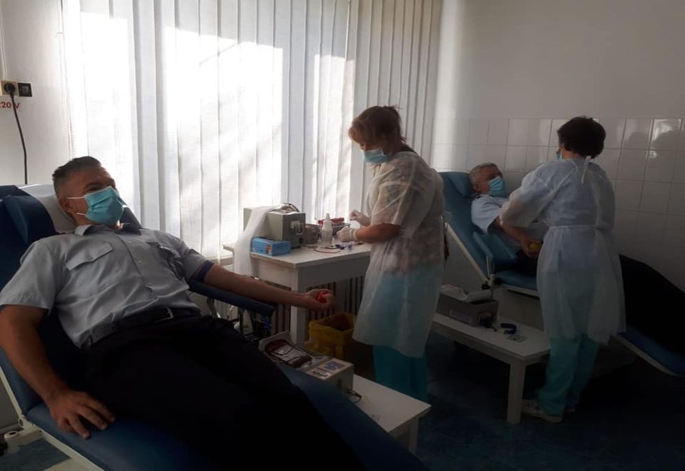 Pompierii harghiteni au donat sânge