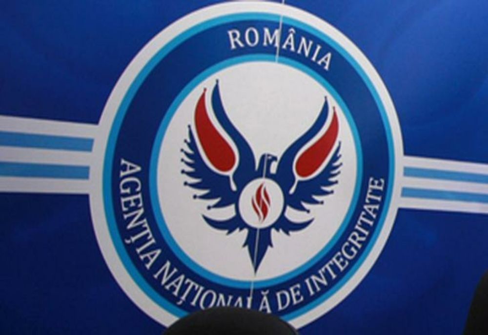 Directorul Penitenciarului din Miercurea Ciuc, acuzat de „folosirea funcției pentru favorizarea unor persoane”