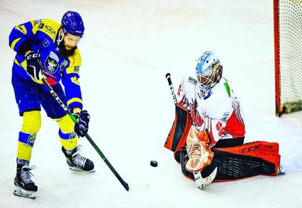 HOCHEI: Corona Brașov învinge pe Gheorgheni și are, deja, cel mai bun sezon din istorie, în Erste Liga!