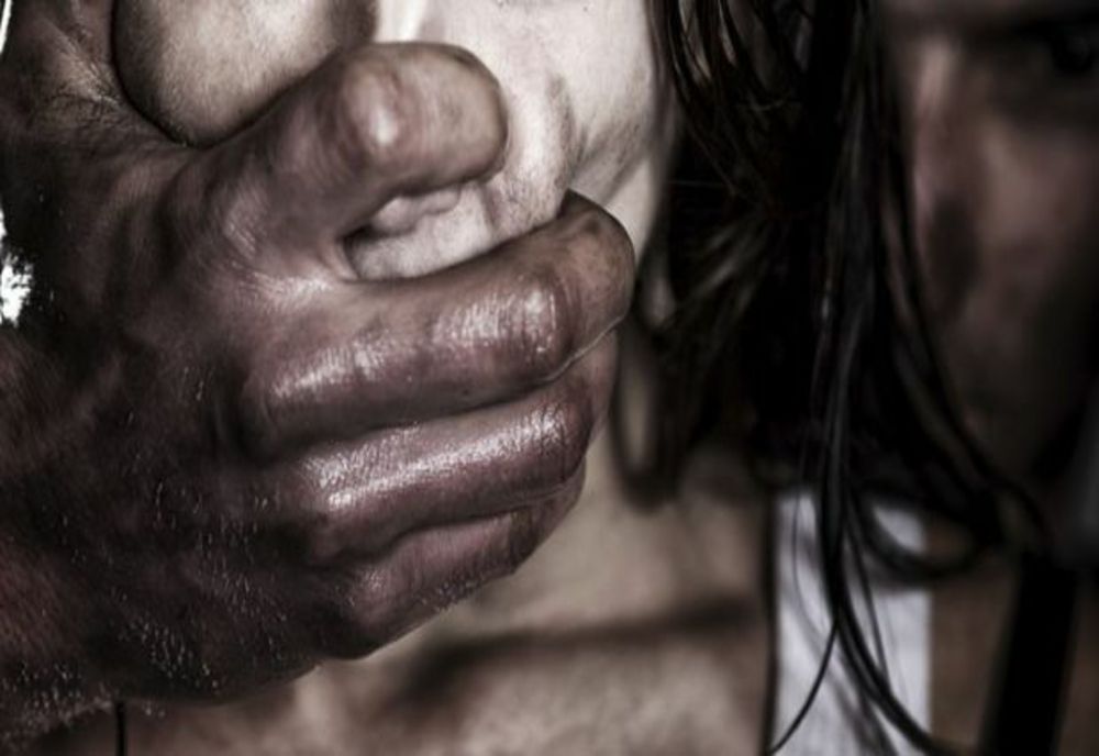 Bărbați condamnați la închisoare pentru agresiuni sexuale și viol