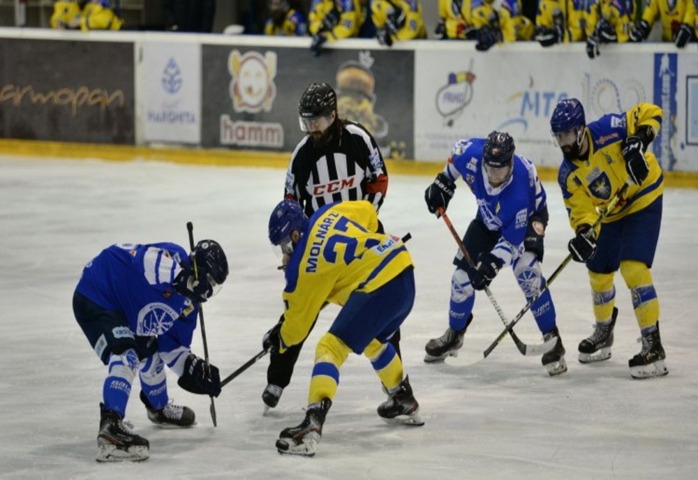 HOCHEI: Corona Wolves egalează situația la general în finala Erste Liga