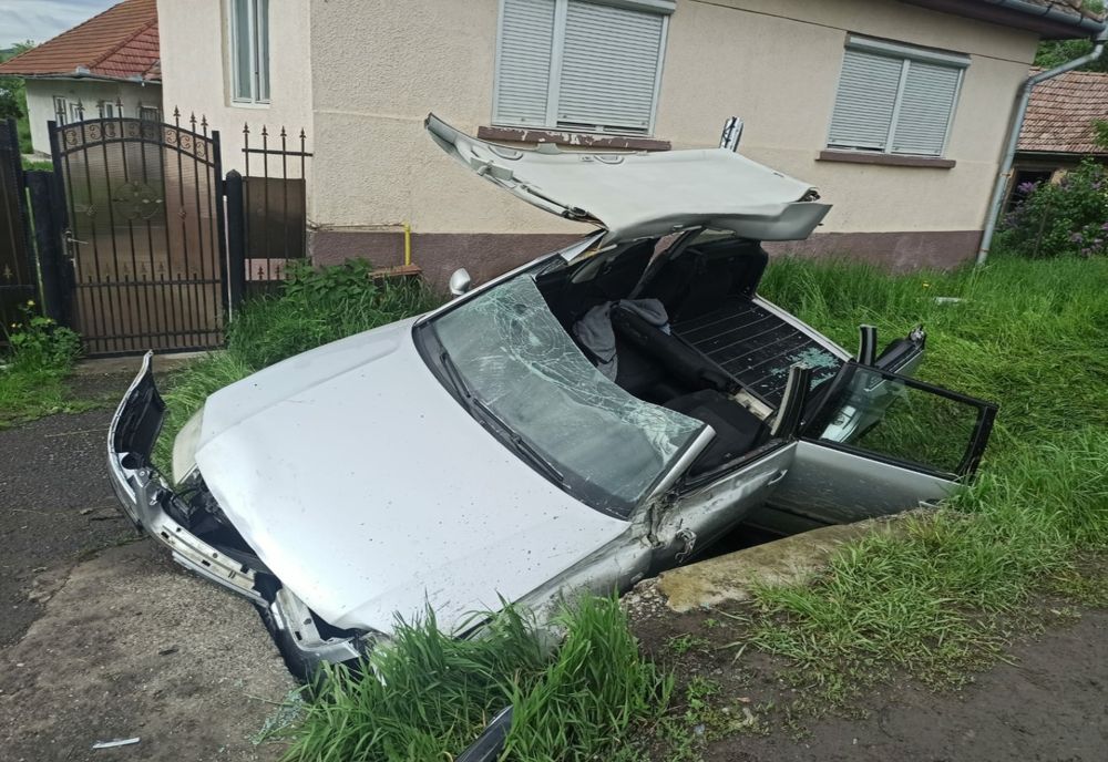FOTO: Accident în Crăciunești! Un harghitean a ajuns la spital