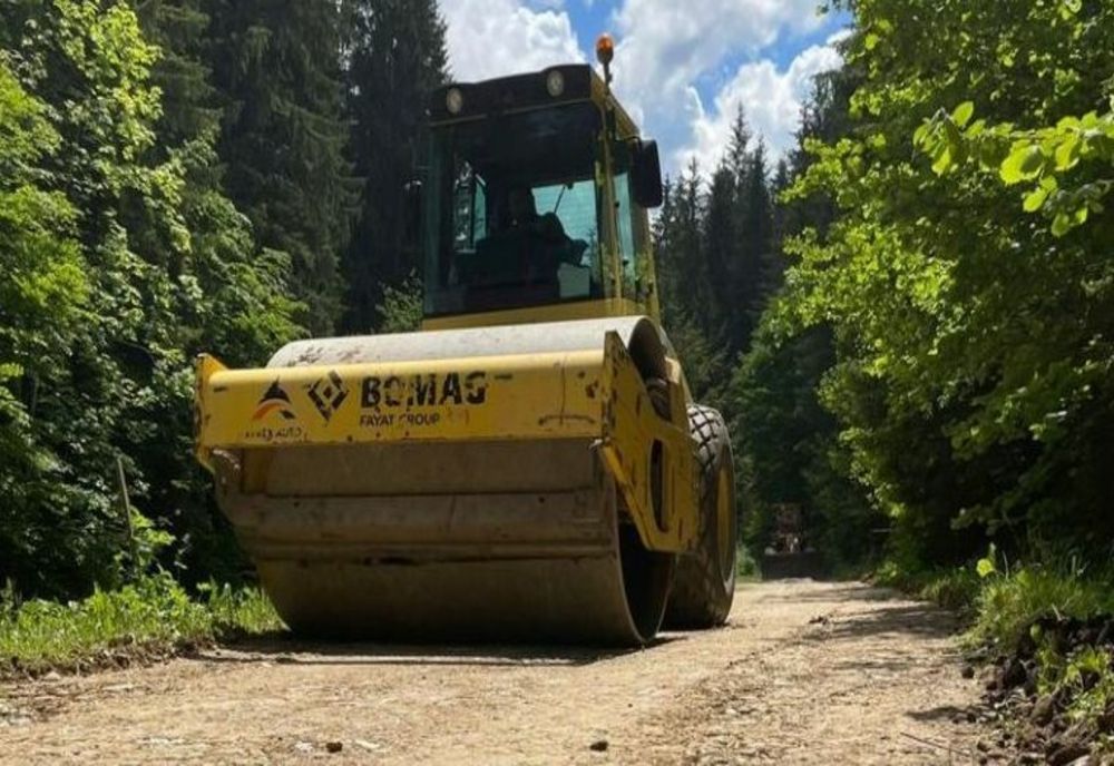 A început întreținerea de vară a drumurilor din zona Szécseny