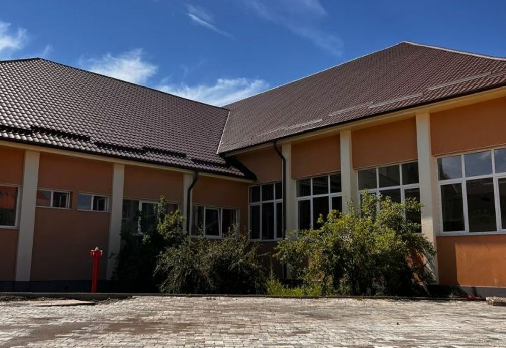 A fost finalizată reabilitarea clădirii Liceului Tehnologic „Kós Károly” din Miercurea Ciuc