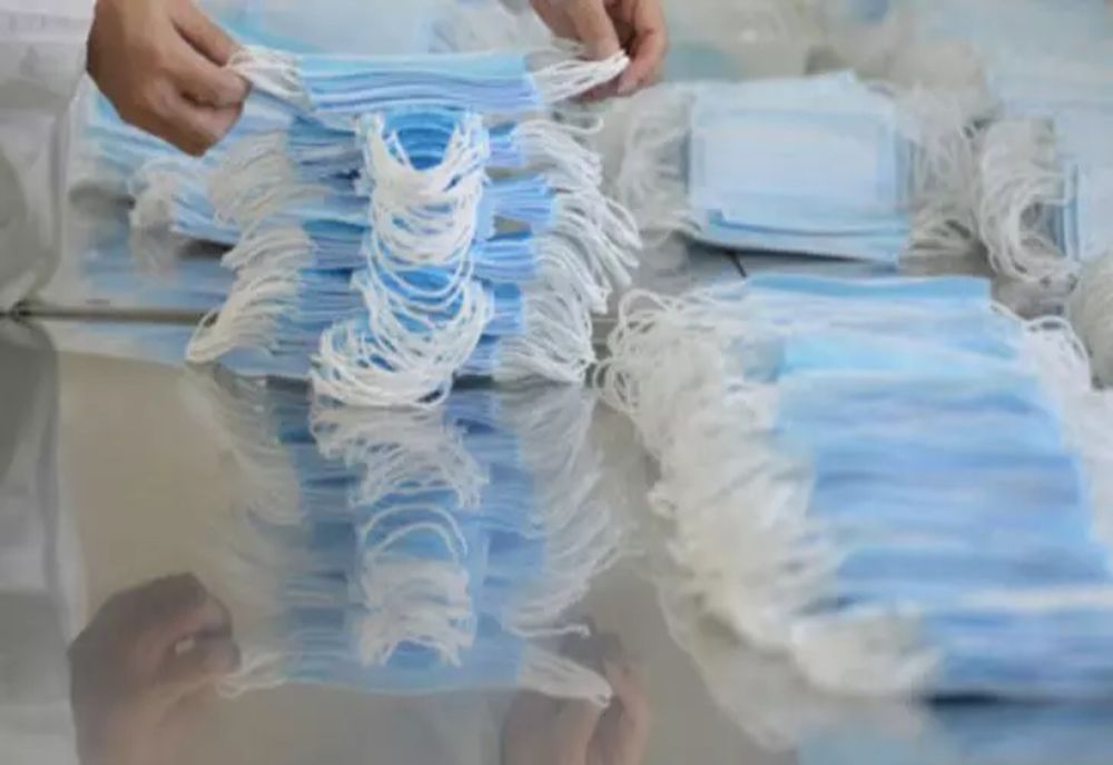 AFACERILE dubioase din pandemie. Băieții deștepți, achiziții controversate - Cine a făcut averi uriașe