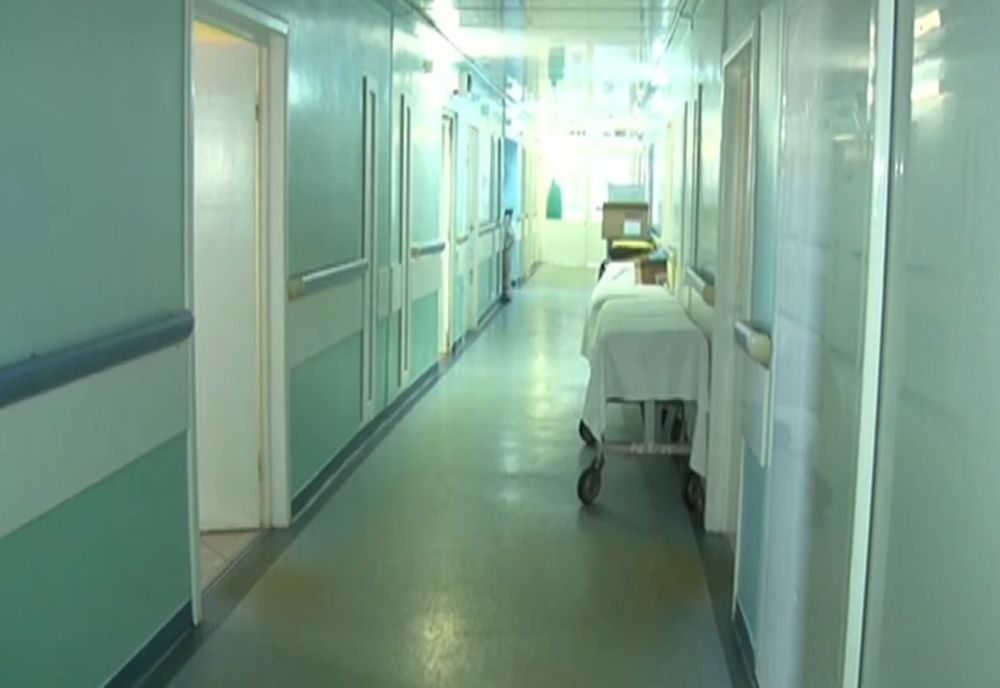 Avertizările medicilor după ce o elevă de 14 ani s-a înecat cu un jeleu la şcoală și a murit