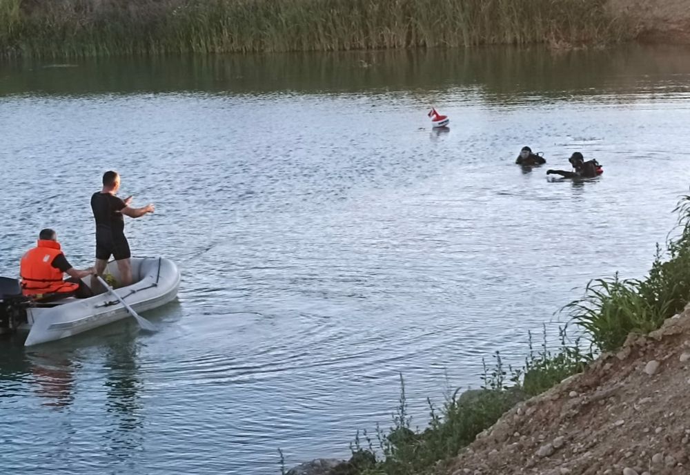 ADOLESCENTA ÎNECATĂ ÎN LACUL FRUMOASA S-AR FI SPERIAT DE UN URS ȘI S-A DEZECHILIBRAT