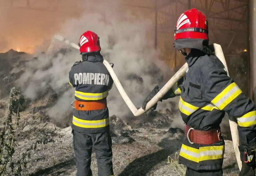 Incendiu de proporții la fabrica de apă minerală Borsec