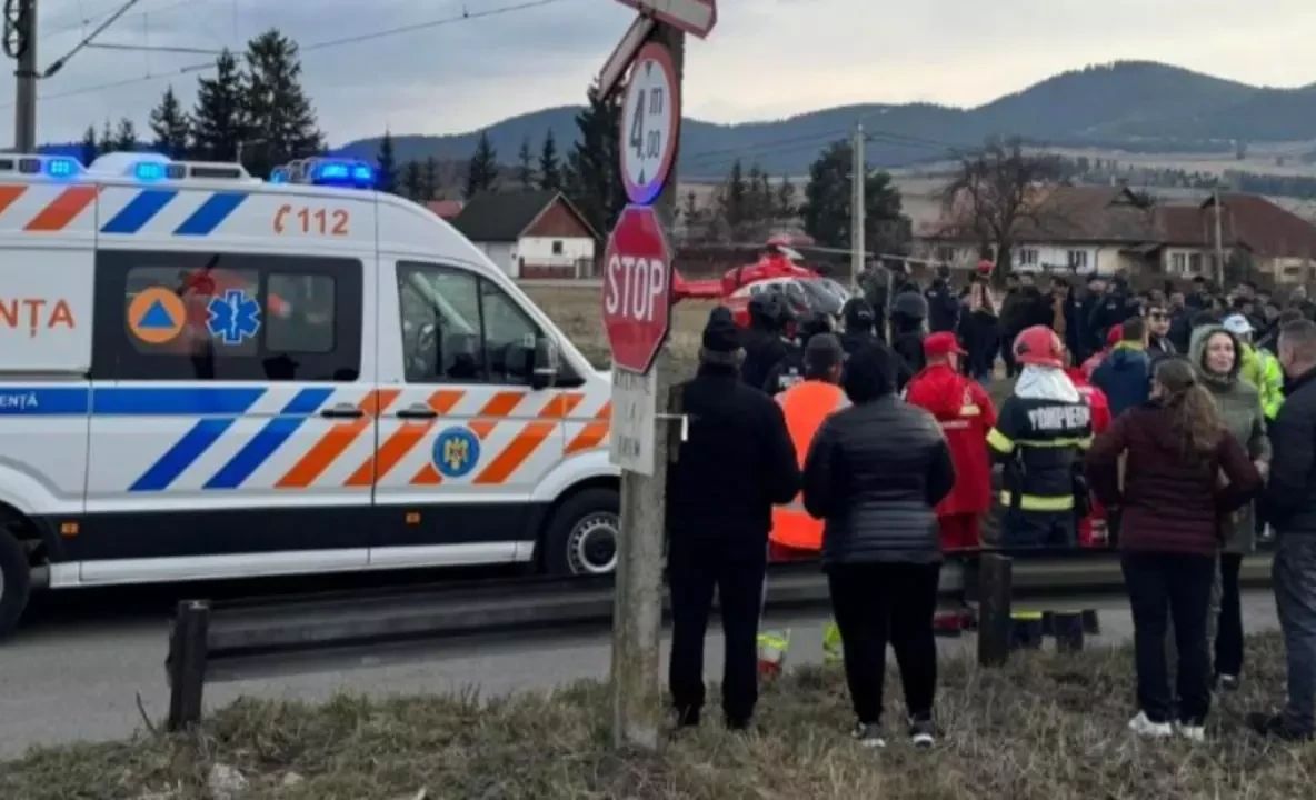 Accident feroviar grav la Miercurea Ciuc: o mamă a murit, iar patru oameni, printre care trei copii, au fost răniți