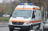 Furtună violentă în Târgoviște: acoperiș smuls de vânt a lovit o persoană pe stradă