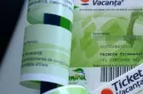 Decontările voucherelor de vacanță au scăzut cu aproape 49% în primele opt luni din 2026