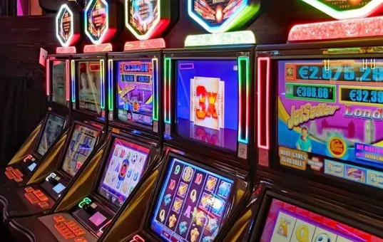 Păcănele