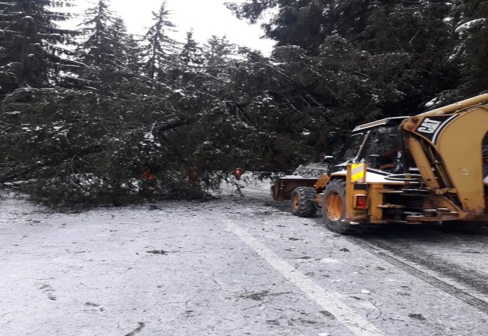 10 localități harghitene, în continuare fără curent electric