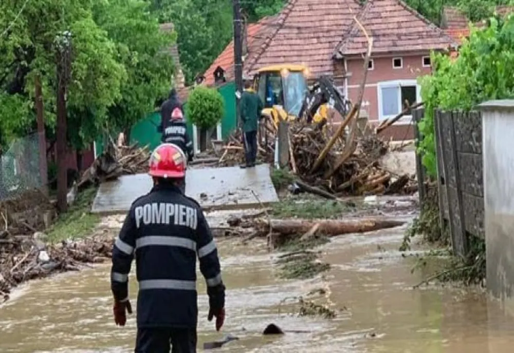 Gospodării și drumuri afectate de inundații. Intervențiile ISU Harghita în ultimele 24 de ore