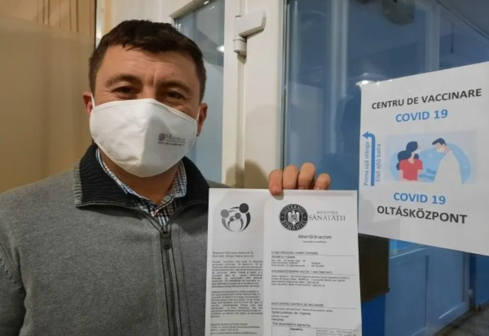 A început administrarea dozelor de rapel pentru vaccinul anti-COVID-19! S-a vaccinat și președintele CJ Harghita