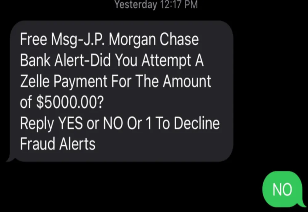 Alerte despre fraude bancare prin SMS, ca pretext pentru „voice phishing”