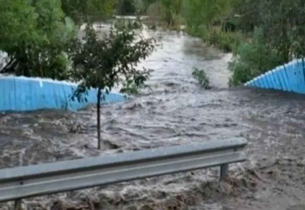 Cod galben de viituri pe mai multe râuri din țară. Care sunt zonele vizate