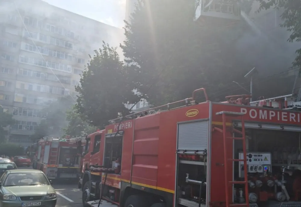 Incendiu la o hală din Toplița