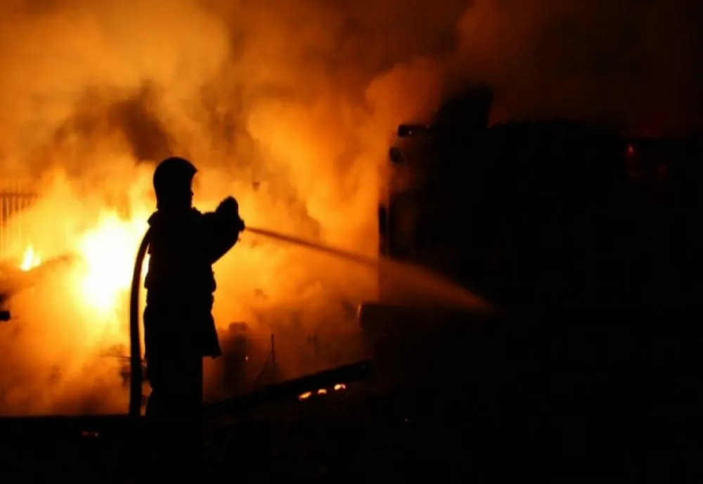 Incendiu la o casă din Toplița