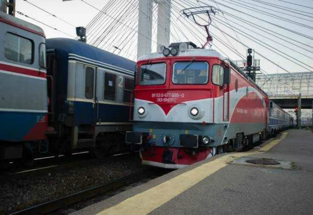 LIDER SINDICAL FEROVIAR: PROBABIL CĂ, DIN NOIEMBRIE, TRENURILE VOR STA BLOCATE DE STATUL ROMÂN