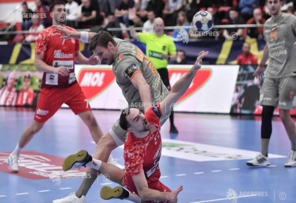 Handbal masculin / CS Dinamo, învinsă acasă de Aalborg Handbold, în Liga Campionilor