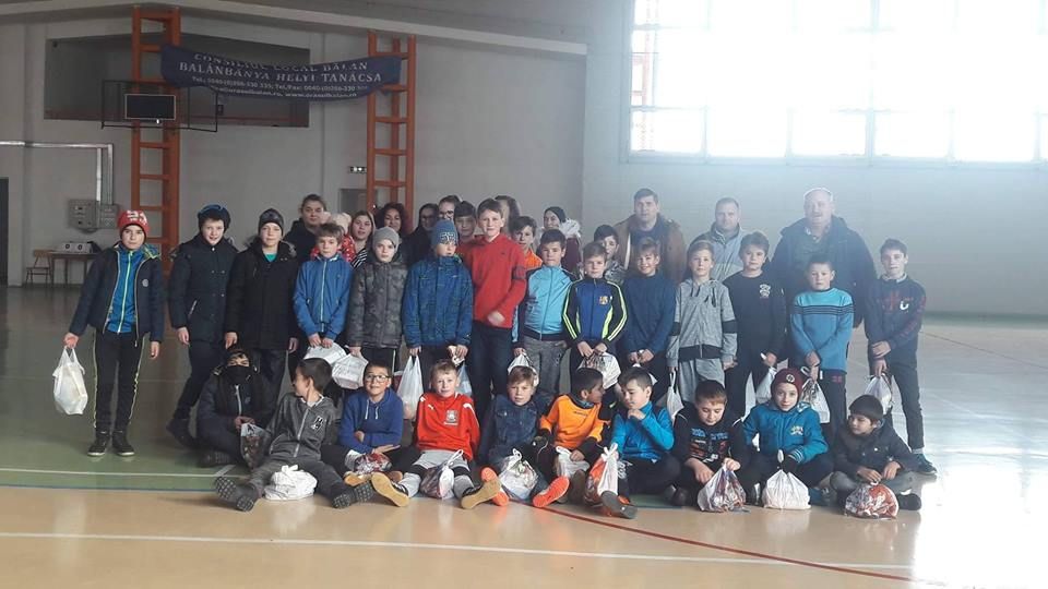 50713976_320523401914444_131010778999291904_n