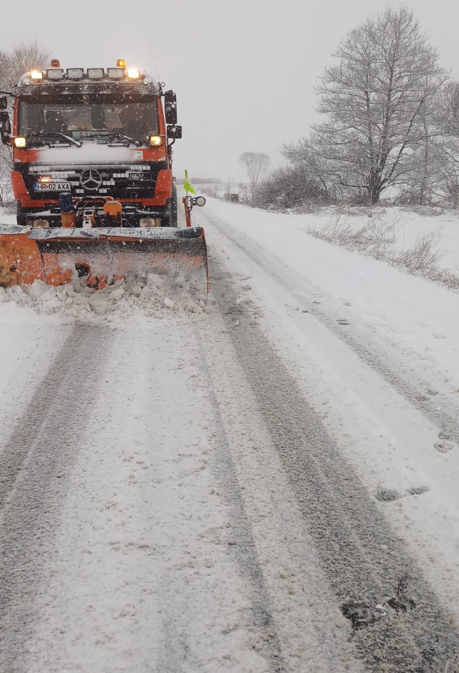 e77ac406-4a75-4c64-b67e-134005e4ea48