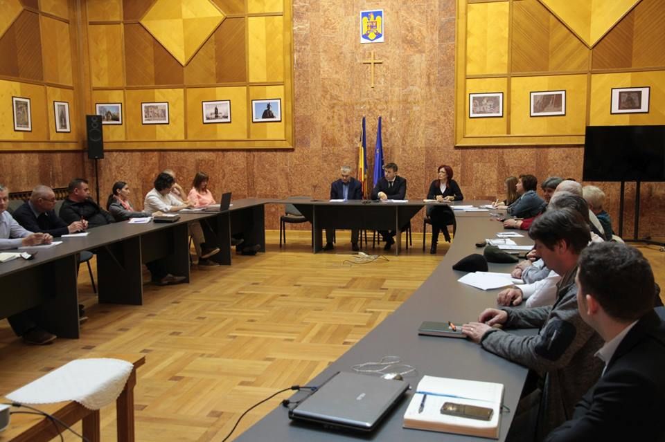 57611878_2768475799873979_2545551834152435712_n