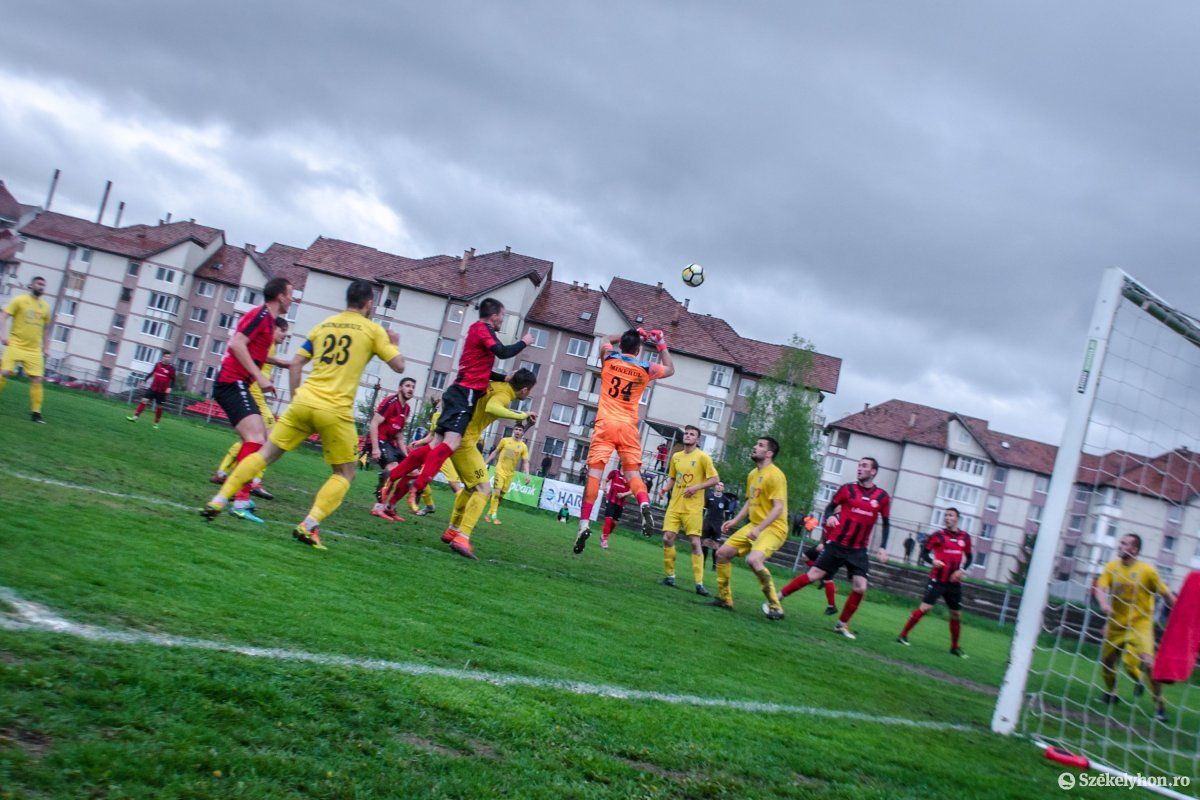 o_fkcsikszereda-nagybanyaiminaur-pnt-14