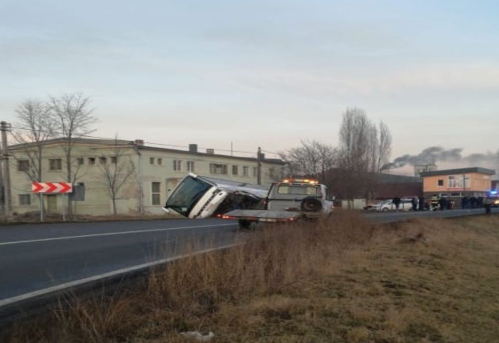 FOTO. 5 persoane au ajuns la spital după accidental de la Joseni. Traficul pe DN13 B este restricționat