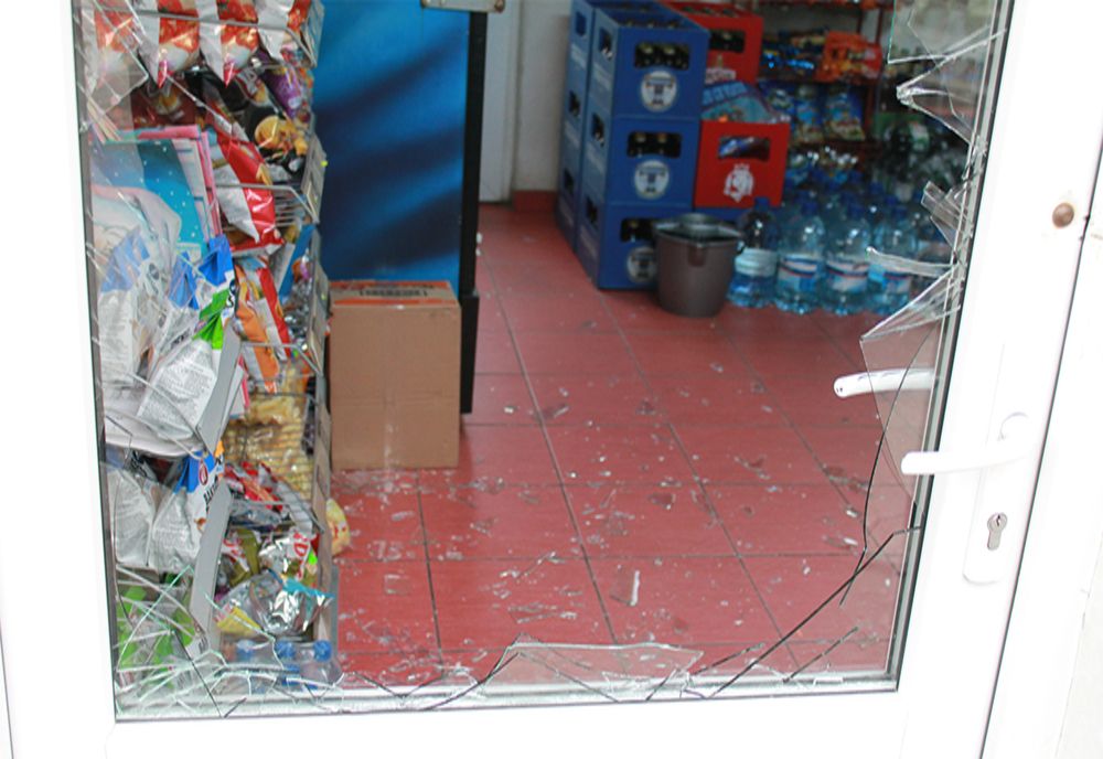 A vrut să spargă un magazin din Harghita, dar s-a sepriat şi a fugit