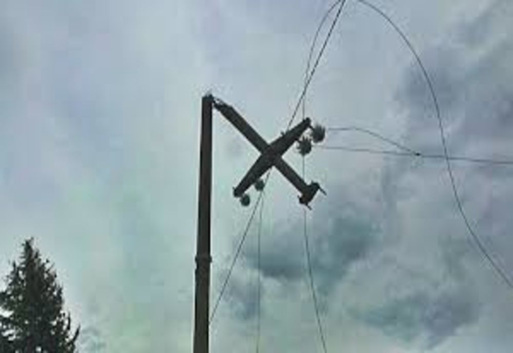 21 de localități harghitene, fără curent electric